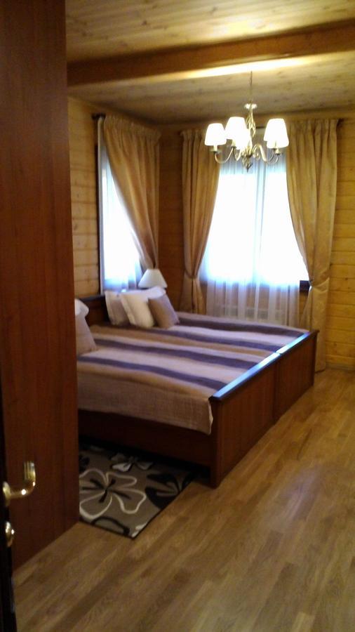 Hostal Комплекс Відпочинку Goldfіsh Сlub Babintsy Habitación foto