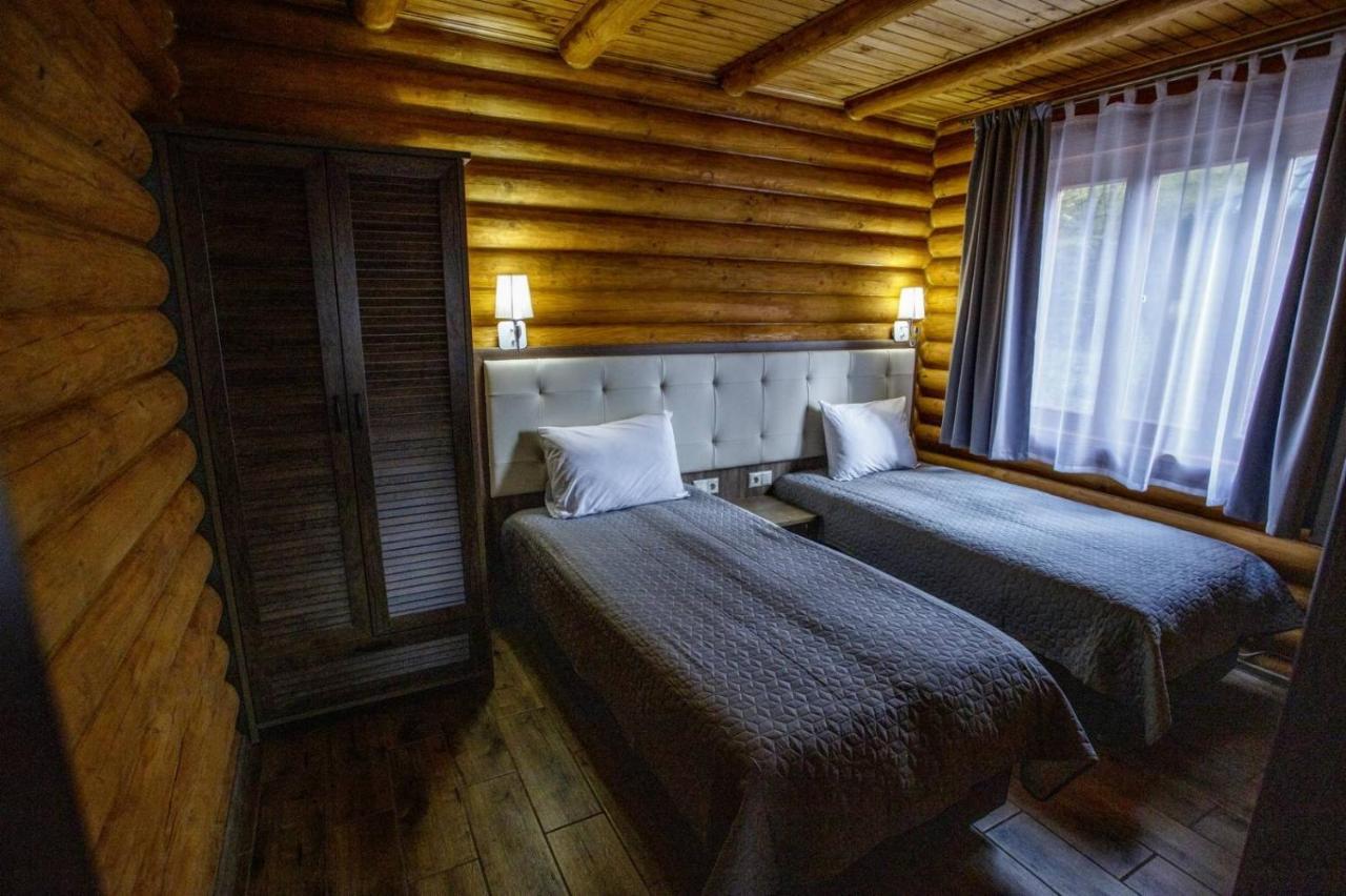 Hostal Комплекс Відпочинку Goldfіsh Сlub Babintsy Exterior foto